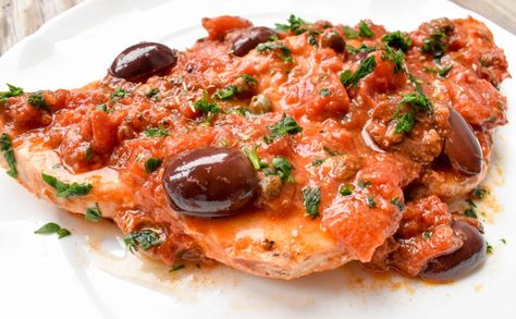 Swordfish alla Siciliana - Italian Spoon Sicilian Swordfish, Sicilian Food, Paleo Fish Recipes, Whole30 Fish Recipes, Swordfish Recipes, Recipes With Fish Sauce, Sicilian Style, Baked Fish Recipes, Fish Tacos Recipe