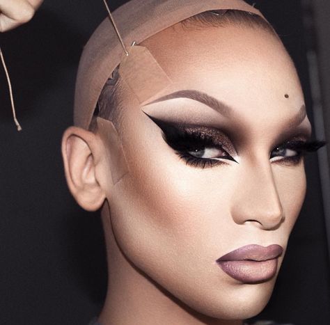 Miss Fame, Drag Make-up, Drag Queen Makeup, Makeup List, Drag Makeup, Queen Makeup, Makeup Class, Stage Makeup, Drag Queens