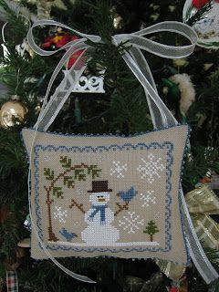 Stitching Dreams: Week Fifty: Let It Snow! Country Cottage Needleworks, Needlework Christmas, Xmas Cross Stitch, Just Cross Stitch, Winter Cross Stitch, Cross Stitch Christmas Ornaments, Cross Stitch Love, Cross Stitch Finishing, Cross Stitch Needles