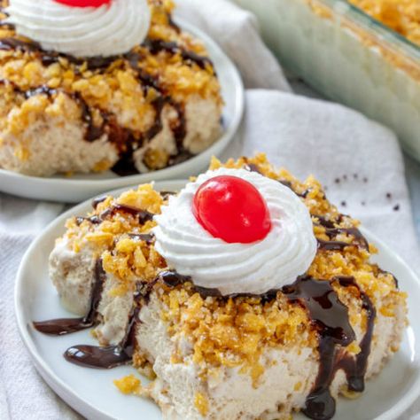 Fried Ice Cream Cake Recipe, Fried Ice Cream Cake, Fried Ice Cream Dessert, Best Ice Cream Cake, Mexican Fried Ice Cream, Cherry Topping, Honey Chocolate, Ice Cream Cake Recipe, Ice Cream Mixture