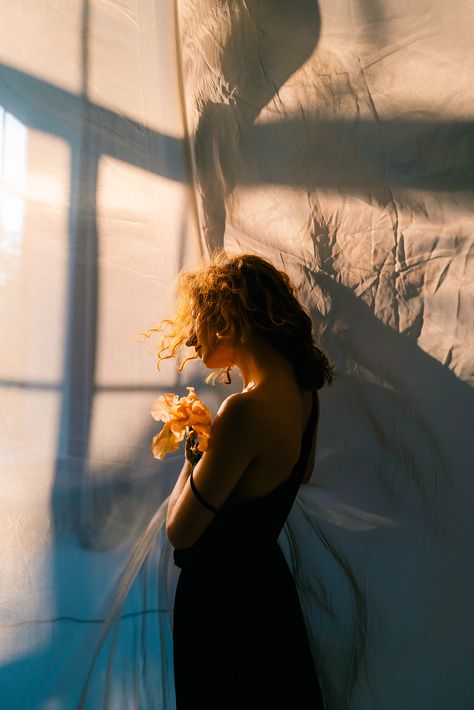 Till the light separates us on Behance Leica M11, Leica Q2, Feminine Photography, Home Studio Photography, Artist Photography, Flower Photoshoot, Cinematic Lighting, Lightroom Classic, Adobe Lightroom Cc