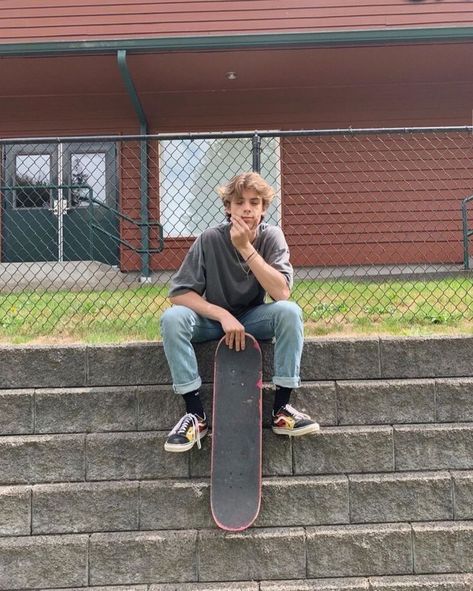 Skater Boy Style, Jason Waud, Skate Boy, Skater Boi, Skate Aesthetic, Skateboard Aesthetic, Surfer Boys, Skater Vibes, Foto Top