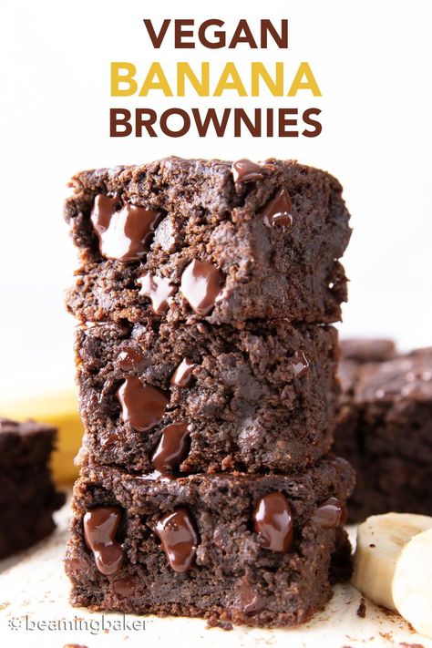 Banana Brownie Recipe, Chocolate Banana Brownies, Vegan Fudge Brownies, Beaming Baker, Brownie Vegan, Banana Brownies, Vegan Brownie, Banana Dessert, Paleo Chocolate