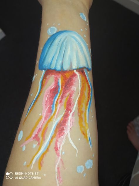 Simple body art  Instagram @ _makeup__monster_ Simple Body Art, Jelly Fish, Instagram Makeup, Art Instagram, Face Painting, Painting Ideas, Watercolor Tattoo, Body Art, Jelly