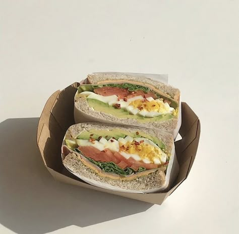 Sandwich Ideas Aesthetic, Sandwich Recipes Aesthetic, Aesthetic Breakfast Sandwich, Japanese Sandwich Aesthetic, Korean Egg Drop Sandwich Aesthetic, Delicacy Food, Food O, Food Places, Cafe Food