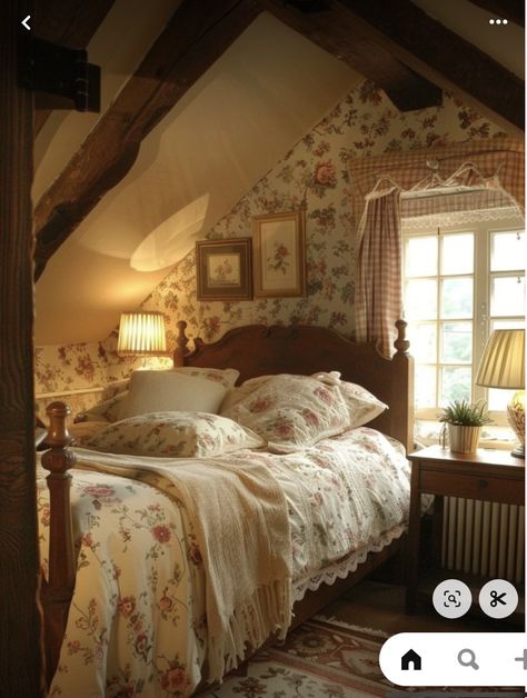 Cottage Room, Cottage Bedroom, Cottage Ideas, Cottage Interiors, Vintage Bedroom, Farmhouse Bedroom Decor, Vintage Room, Bedroom Vintage, Dream Room Inspiration