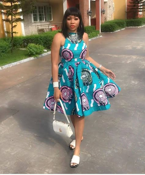 Gown Ankara, African Ladies, Ankara Short Gown Styles, Ankara Dress Styles, Best African Dresses, Short African Dresses, African Fashion Designers, Ankara Gown Styles, Short Dress Styles