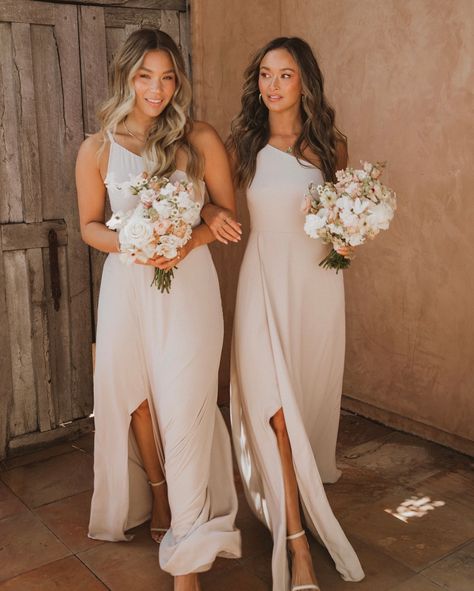 Mumu Weddings on Instagram: “Still not over our new Shannon One Shoulder Dress in Show Me The Ring Crisp ✨ Head to our website to shop it now!” Show Me Your Mumu Champagne, Mumu Wedding, Champagne Bridesmaid, Show Me Your Mumu, One Shoulder Dress, The Ring, Shoulder Dress, Champagne, One Shoulder