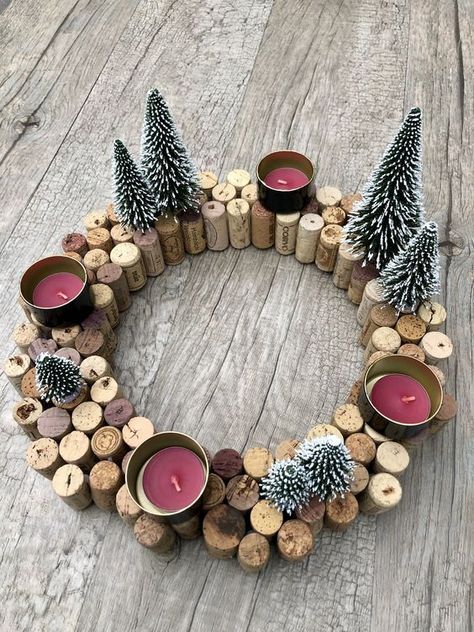 Wine Cork Crafts Christmas, Couronne Diy, Painting Front Porch Concrete, Front Porch Concrete, Cork Crafts Christmas, Painting Front Porch, Wine Cork Diy Crafts, Cork Crafts Diy, Wine Cork Diy