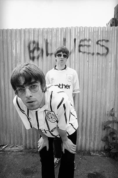 260 Oasis 1994 Photos and Premium High Res Pictures - Getty Images Oasis Aesthetic Wallpaper, Liam Gallagher 1994, Oasis Poster, Oasis Album, Oasis Music, Liam Gallagher Oasis, Band Photoshoot, Liam And Noel, Oasis Band