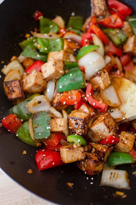 Tofu Bell Pepper Stir Fry Bell Pepper Stir Fry, Pepper Stir Fry, Mapo Tofu, Tofu Stir Fry, Bell Pepper Recipes, Marinated Tofu, Healthy Sandwiches, Peppers Recipes, Tofu Recipes