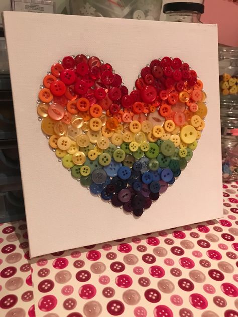 Button Art Ideas, Button Art On Canvas, Pride Ideas, Button Heart, Button Creations, Heart Canvas, Button Art, Seasonal Crafts, Button Crafts