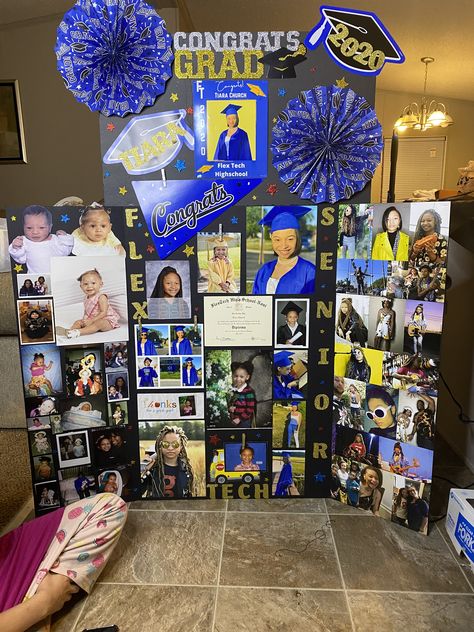 Grad Party Activity Ideas, Graduation Display Table Ideas, Graduation Picture Collage Ideas, Poster Graduation Ideas, Senior Poster Board Ideas Graduation, Senior Display Table Ideas 2023, Senior Picture Poster Board Ideas, Poster Board Graduation Ideas, Senior Display Boards