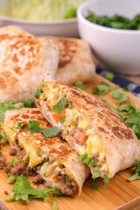 Keto Crunchwrap (Taco Bell Copycat) 🌯 - Cast Iron Keto Keto Crunchwrap, Zero Carb Tortilla, Cast Iron Keto, Taco Bell Crunchwrap Supreme, Taco Bell Crunchwrap, Cheesy Rolls, Taco Bell Copycat, Best Keto Snacks, Heathy Snack