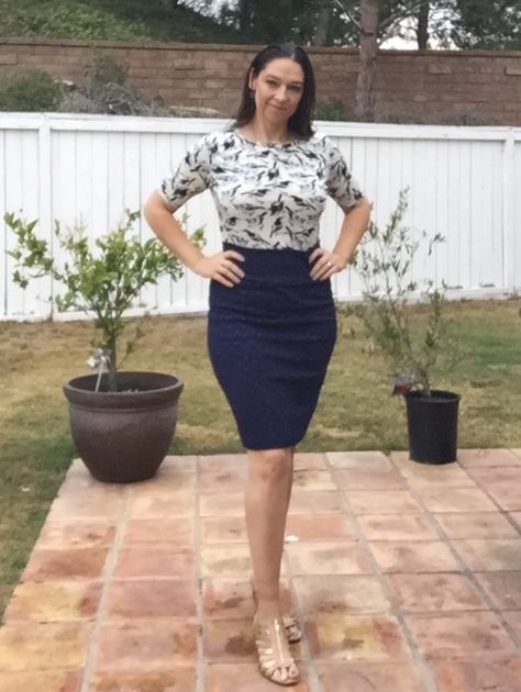 Cassie over julia #lularoe Lularoe Cassie Skirt Outfit, Lularoe Amelia Dress, Lularoe Irma, Lularoe Carly Dress, Lularoe Julia, Pencil Skirt, Fashion Outfits