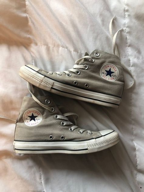 Grey Converse Outfit, Converse Aesthetic Outfit, Drippy Shoes, Jordan 1 Retro High Turbo Green, Converse Ootd, Mens Converse Outfit, Converse Aesthetic, Grey Converse, All Stars Converse