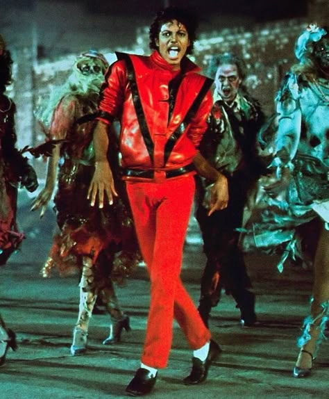 Michael Jackson Thriller Costume, Michael Jackson Thriller Jacket, Thriller Michael Jackson, Michael Jackson Costume, Michael Jackson Outfits, Michael Jackson Dance, Michael Jackson Wallpaper, Michael Jackson Thriller, Michael Jackson King Of Pop