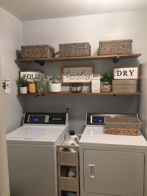 Laundry Room Supplies Organization, Laundry Room With Tall Ceilings, Small Laundry Room With Shelves, Laundry Room With Shelf Above Washer, Townhouse Decorating Kitchen, Small Laundry Closet Ideas, Cute Apartment Ideas Living Room, Cheap Laundry Room Makeover, Laundry Room Closet Ideas