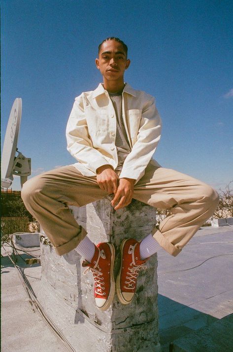 Subway Photoshoot Men, Rooftop Photoshoot Fashion, Man Photoshoot Ideas, Streetwear Editorial, Rooftop Photos, Streetwear Poses, Urban Photography Portrait, Street Fashion Photoshoot, Streetwear Photoshoot