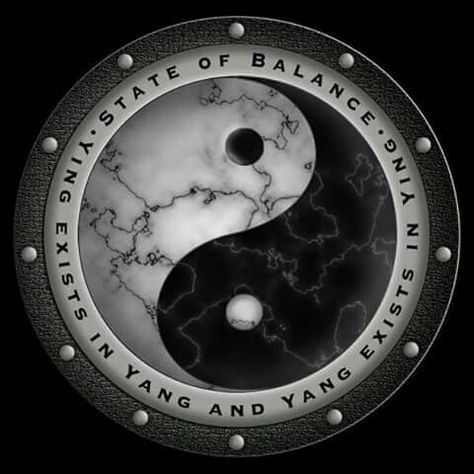 Ying Yang Balance, Ying Yang Wallpaper, Jing Jang, Jing Y Jang, Ying Yang Symbol, Yin Yang Balance, Yang Tattoo, Ying And Yang, Chinese Philosophy