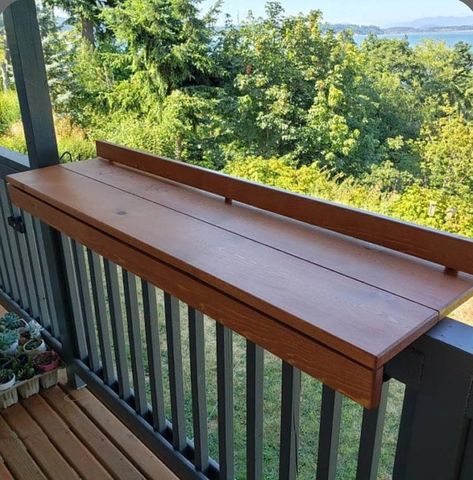 Deck Table Ideas, Deck Railing Bar Top, Patio Bar Ideas Outdoor, Deck Bars, Railing Bar, Grill Deck, Bar Top Table, Bar Table Diy, Bar Top Tables