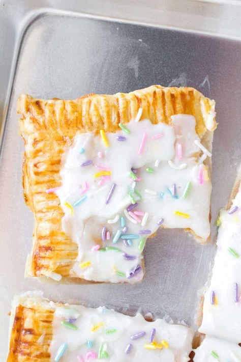 Easy Homemade Icing, Birthday Breakfast Ideas For Kids, Birthday Breakfast Ideas, Recipes Using Puff Pastry, Homemade Icing, Breakfast Ideas For Kids, Toaster Strudel, Poptart Recipe, Butter Puff Pastry