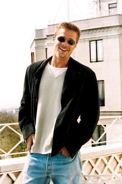 From his screen debut, we chart the many handsome moments of Mr. Jolie-Pitt Face Of Chanel, Brad Pitt Style, William Bradley Pitt, Bradley Pitt, Chanel No5, Masc Fashion, 90s Fashion Men, Outfits 2000s, Jolie Pitt