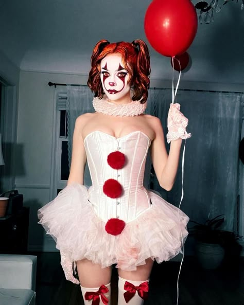 Scary Ideas For Halloween, Women's Clown Costume, Womens Clown Halloween Costumes, It Woman Costume, Pennywise Women’s Costume, It Halloween Makeup Clown, Scary Cute Costumes, Penniwyse Costume, Creepy Girl Clown Makeup