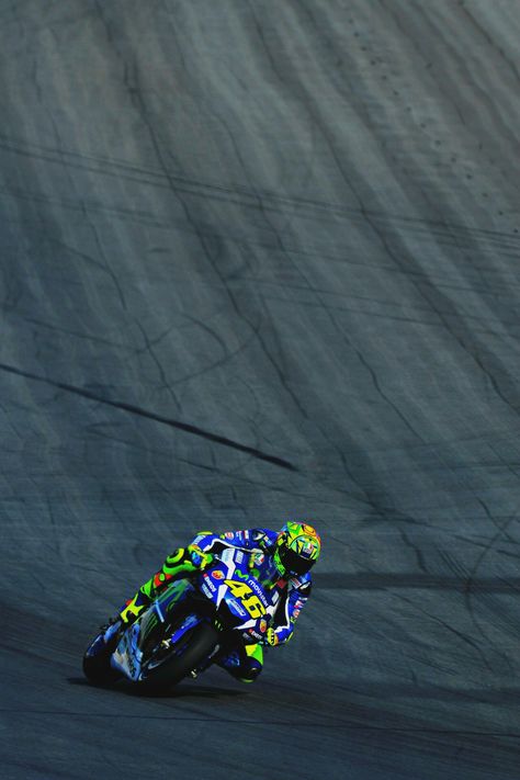 Rossi Valentino Rossi Aesthetic, Vr46 Wallpapers, Vr 46 Wallpaper, Moto Gp Aesthetic, Moto Gp Wallpapers, Valentino Rossi Wallpapers, Rossi Wallpaper, Vale Rossi, Valentino Rossi Yamaha