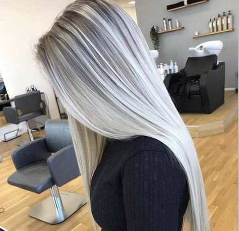 Platinum Hair With Highlights, Icy White Balayage, Ice White Balayage, Silver With Dark Roots, Silver Blonde With Dark Roots, Blond Hair With Silver Highlights, Silver Blonde Hair Color Ideas, Dark To White Ombre Hair, Icy Silver Hair Dark Roots