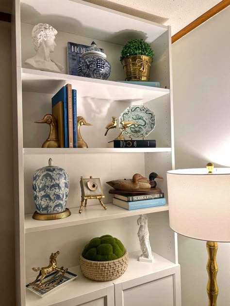 Traditional Bookshelf Decor, Grandmillenial Mantel Decor, Fall Decor Grandmillenial, Amazon Bookshelf Decor, Grandmillenial Shelf Styling, Nancy Meyers Bookshelves, Home Vintage Aesthetic, Bookshelf In Room, Intentional Clutter