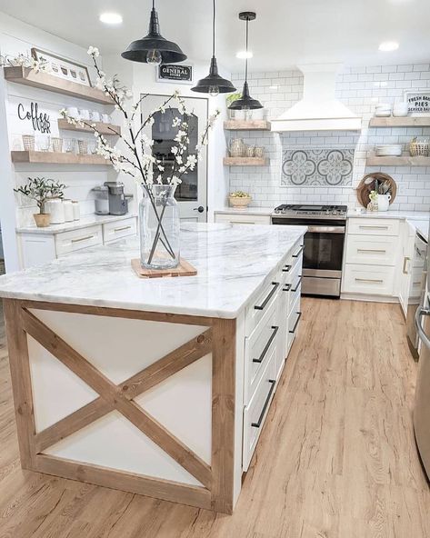 Farm House Unique🏡 on Instagram: “What do you love the most about this amazing kitchen? 🤩 - Tag Someone 🏡💚 👉Follow @farmhouseunique for more ! (📸 Credit :…” Farmhouse Kitchen Inspiration, Amazing Kitchen, Farmhouse Kitchen Design, Kitchen Design Plans, Farmhouse Style Kitchen, Kitchen Trends, Modern Farmhouse Kitchens, Kitchen Remodel Idea, Luxury Kitchen