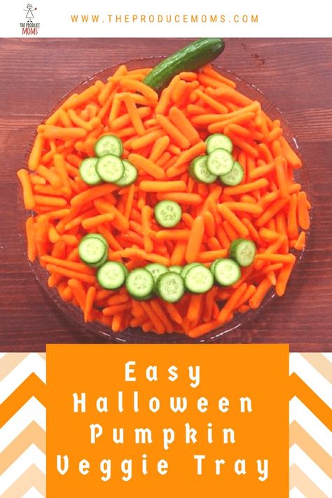 Easy Halloween Pumpkin Veggie Tray | Perfect for a Halloween party, check out this easy party tray and have some fun! - The Produce Moms Pumpkin Veggie Tray, Halloween Veggie Tray, Halloween Apps, Carrot Pumpkin, Catering Food Displays, Halloween Food Appetizers, Halloween Appetizers, Cucumber Recipes, Party Trays