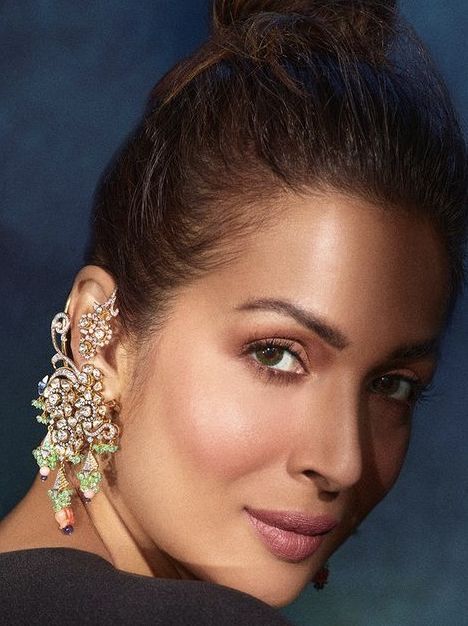 Earcuffs Earrings Indian, Tiffany Bracelet Gold, Full Ear Earrings, Earcuffs Earrings, Jewellery 2023, Climbers Earrings, Jewelry Portfolio, Tiffany Bracelet, Ear Tops