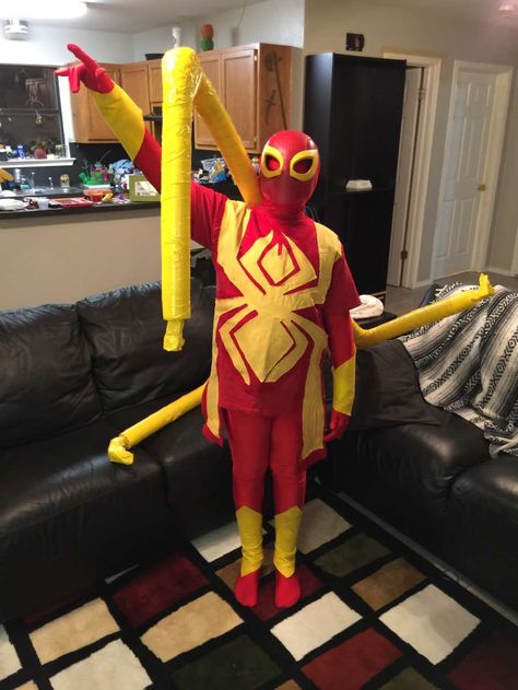 My son, Zach, is wearing the Iron Spider costume I made for him. He was inspired while watching the Ultimate Spiderman on Netflix. That is where he saw the Iron Spider for the first time and thought that he wanted to go as the Iron Spider for Halloween. Once he told me and I saw … Spin Spiderman Costume, Iron Spider Costume, Spiderman Bedroom, Spiderman Costume, Iron Spider, Homemade Halloween Costumes, Ultimate Spiderman, Unique Diy, Spiderman