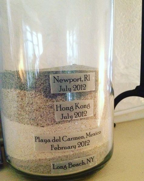 The Clutter Queens on Instagram: “🌟A fab idea for a memory jar🌟 #declutter #commit #committed #decluttered #declutteredhome #declutteredlife #declutteredlife…” Beach Cottage Style Decor, Winter Travel Ideas, Cute Towels, Memory Jar, Sand Collection, Traveling Ideas, Vacation Memories, Sand Art, Travel Diy