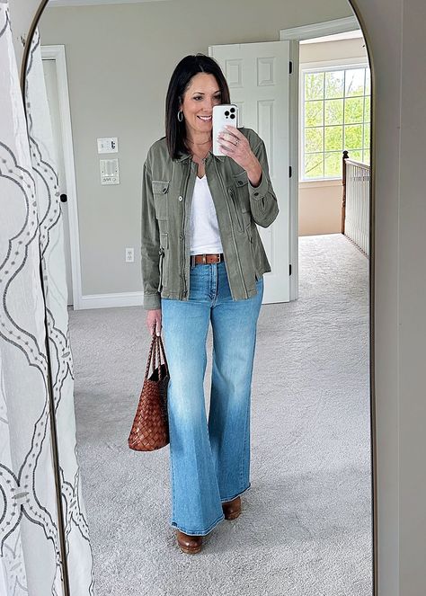 What I Wore Lately Vol. 103 | Sidney Casual Denim Outfits, Over 40 Outfits, Casual Autumn Outfits Women, Olive Jeans, Fall Style Guide, Spring Denim, Burgundy Jeans, Transition Outfits, Outfit Combinations