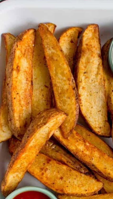 Potato Wedges Air Fryer, Potatoe Wedges, Baked Potato Wedges Recipe, Air Fryer Recipes Potatoes, Homemade Potato Wedges, Air Fryer Potato Wedges, Air Fry Potatoes, Air Fryer Potato, Actifry Recipes