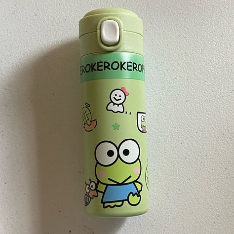 Keroppi Insulated Thermo Bottle 420ml Keroppi Stuff, Water Bottle For School, Bottle For School, Thermo Bottle, Monster Romance, Cinnamoroll Hello Kitty, Gifts For Myself, Hello Kitty Imagenes, Cute Products