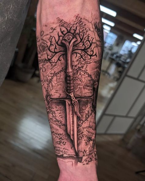 Narsil Lotr, Narsil Tattoo, Elvish Tattoo, Assassins Creed Tattoo, Polka Tattoo Designs, Trash Polka Tattoos, 30 Tattoo, Trash Polka Tattoo Designs, Lotr Tattoo