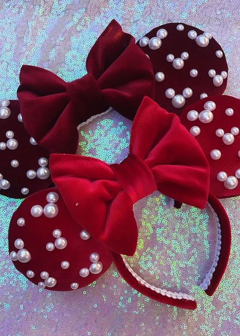 Christmas Disney Bounding, Christmas Minnie Ears, Christmas Mickey Ears, Mini Mouse Ears, Diy Disney Ears, Disney Ears Headband, Disneyland Ears, Diy Mickey Ears, Disney Mouse Ears