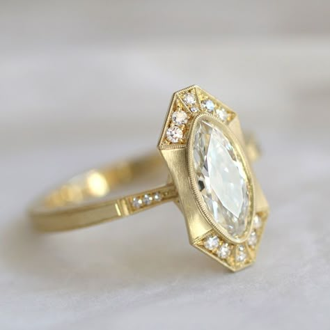 Contemporary Bridal Jewellery, Ornate Engagement Rings, Dream Wedding Ring, Contemporary Bridal, Sentimental Jewellery, Everyday Wear Jewelry, Goddess Jewelry, Accesories Jewelry, Real Gold Jewelry