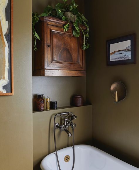 Bathroom With Green Walls, Olive Green Bathroom, Colorful Small Bathroom, Olive Green Bathrooms, Dark Brown Bathroom, Green Bathroom Vanity, Timeless Bathroom, Bronze Green, Brown Bathroom