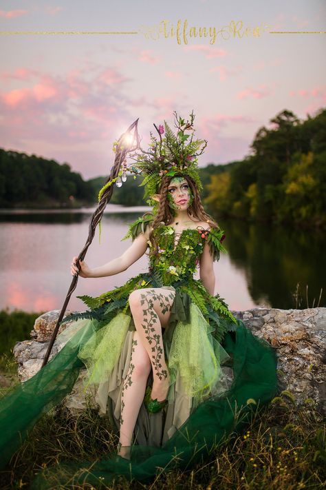 Mother Nature Costume Halloween, Dryad Costume, Druid Costume, Forest Fairy Costume, Goddess Headdress, Mother Earth Goddess, Mother Nature Costume, Fairy Costume Women, Mother Nature Goddess