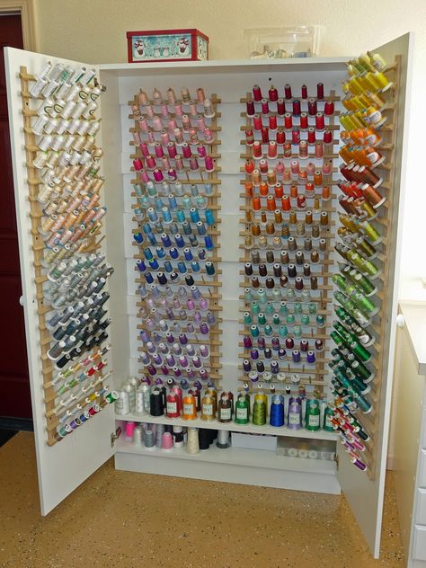 Sewing Room Inspiration, Sewing Room Storage, Craft Storage Organization, Thread Organization, Sewing Room Design, Thread Storage, Sewing Room Decor, Sewing Storage, Dream Craft Room