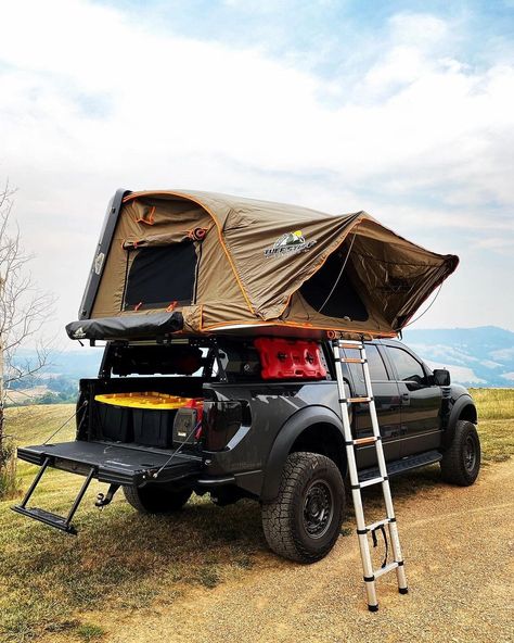 Who's already out and camping the entire week? Have a great adventure! #Repost @701raptor Home for the next couple days. Moto camping in the Black Hills @sturgisrally 🤘🏼 love it out here 📱866-220-0171 🌐www.tuffstuff4x4.com ✉️support@tuffstuffoverland.com Pick Up Camping, Pick Up Truck Camping, Hilux Camping, Toyota Bakkie, 4x4 Setup, Tacoma Camping, Rooftop Camping, Moto Camping, Camping Truck