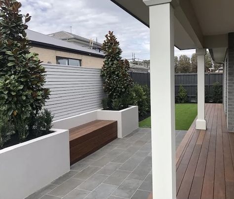 Small Alfresco Ideas Australia, Retaining Wall Bench Seating, Built In Garden Seating Retaining Walls, Seat Wall Patio, Backyard Retaining Wall Ideas Bench Seat, Deck Bench Seating With Planter, Modern Patio Ideas, Small Backyard Garden Design, House Balcony Design