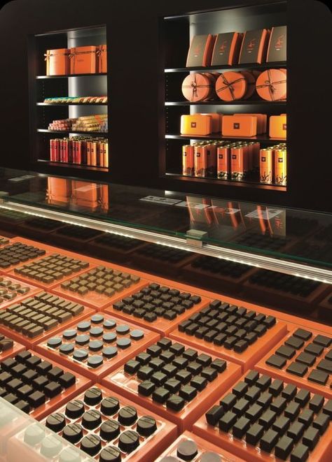 ♔ "Godiva" Gourmet Belgium Chocolates Chocolate Shop Design, Chocolate Store Design, Chocolatier Shop, Chocolate Display, Chocolate Store, Chocolate Shops, Chocolate Boutique, Bakery Interior, Belgium Chocolate