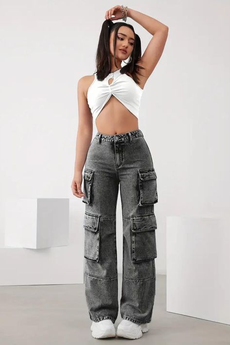 Women's Urban Utility Cargo Jeans, Distressed Gray Wash, Casual Loose Fit Denim Pants With Multiple Pockets, Street Style Fashion Jeans Gris, Prom Dresses Long Black, Neat Casual Outfits, Trendy Boy Outfits, Grey Denim Jeans, Fashion Top Outfits, Jeans Cargo, Future Outfit, Women's Casual Style