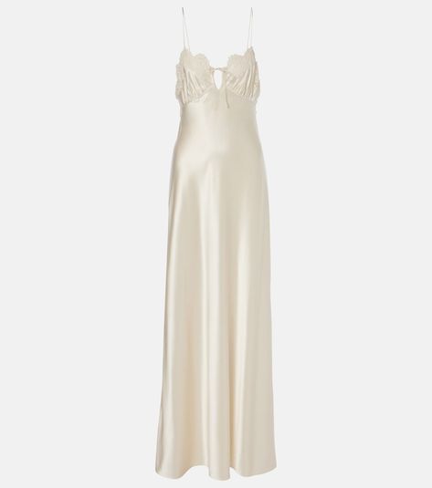 Saint Laurent White Dress, Saint Laurent Gown, Wedding Rehearsal Outfit, White Night Gown, Rehearsal Dinner Attire, Dinner Attire, Italy Wedding Dress, Memory Hyuga, Uzun Boy